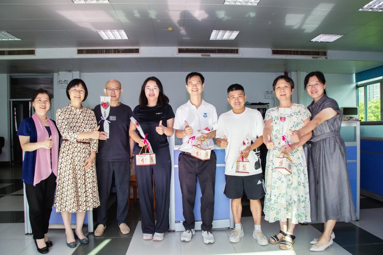 1757558652998168.jpg 4.jpg